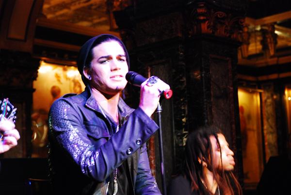 Adam-Lambert-s-Sydney-acoustic-showcase-116718.jpg