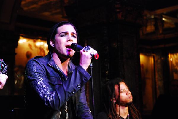 Adam-Lambert-s-Sydney-acoustic-showcase-116719.jpg