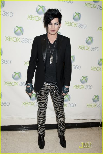 adam-lambert-y100-jingle-balls-02.jpg