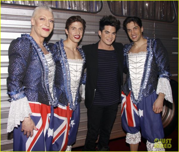 adam-lambert-priscilla-queen-desert-03.jpg