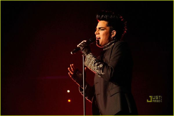 adam-lambert-wango-tango-12.jpg