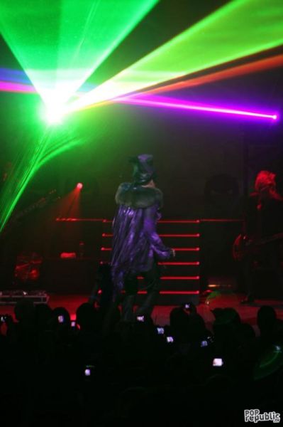 adamlambertliveinsydney17_533x800.jpg