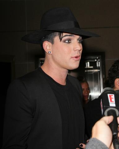 Créditos: Talented Artists of the Glamily (T.A.O.G.)
