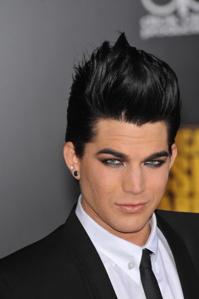 adam_lamert_at_the_2009_american_music_awards_celebritycity_arielriann_1345_742alhq.jpg