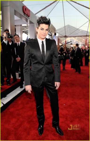 adam-lambert-2010-sag-awards-01.jpg