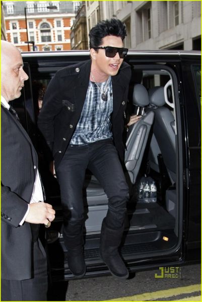 adam-lambert-top-man-04.jpg
