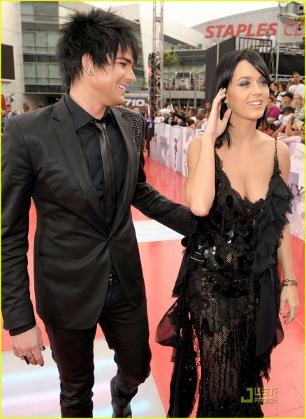 katy-perry-adam-lambert-this-is-it-02.jpg