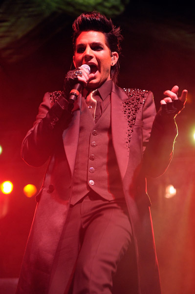 adam_lambert_performs_at_the_4th_annual_gridlock_la_new_years_eve_bash_arielriann_tcc_61732_842AL.jpg