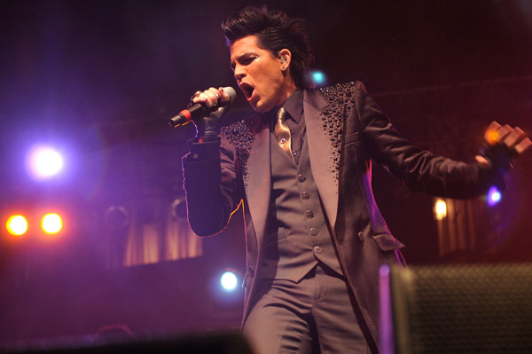 adam_lambert_performs_at_the_4th_annual_gridlock_la_new_years_eve_bash_arielriann_tcc_6732_842AL.jpg