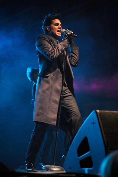 adam_lambert_performs_at_the_4th_annual_gridlock_la_new_years_eve_bash_arielriann_tcc_68732_842AL.jpg