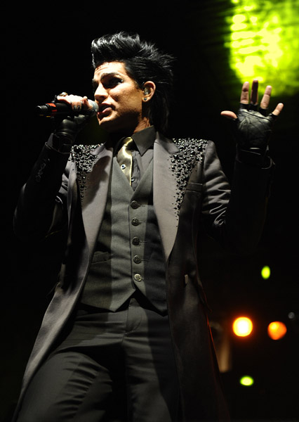 adam_lambert_performs_at_the_4th_annual_gridlock_la_new_years_eve_bash_arielriann_tcc_77732_842AL.jpg