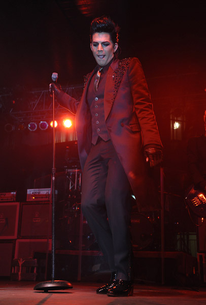 adam_lambert_performs_at_the_4th_annual_gridlock_la_new_years_eve_bash_arielriann_tcc_86732_842AL.jpg