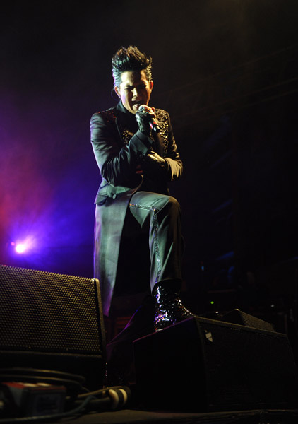 adam_lambert_performs_at_the_4th_annual_gridlock_la_new_years_eve_bash_arielriann_tcc_88732_842AL.jpg