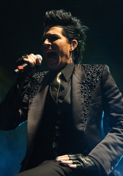 adam_lambert_performs_at_the_4th_annual_gridlock_la_new_years_eve_bash_arielriann_tcc_98732_842AL.jpg