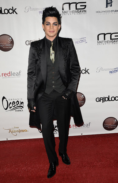 adam_lambert_performs_at_the_4th_annual_gridlock_la_new_years_eve_bash_arielriann_tcc_123732_842AL.jpg