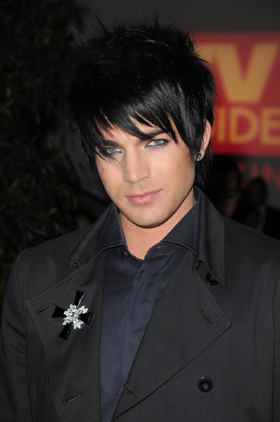 adam_lambert_arrives_at_the_tv_guide_hot_list_party_arielriann_5277_737.jpg