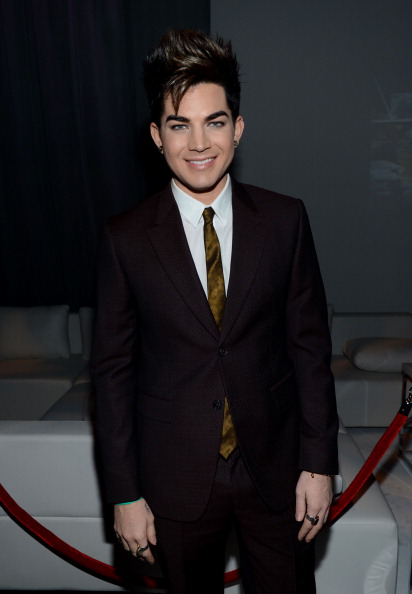 Créditos: Adam Lambert TV
