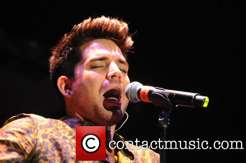 adam-lambert-adam-lambert-performs-live-at_3824002.jpg