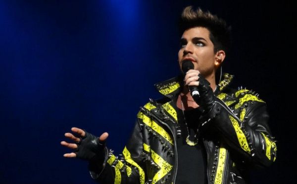 Créditos: Adam Lambert Fan Club
