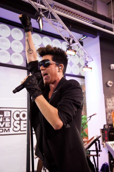 Adam-Lambert-Performs-at-the-MLB-Fan-Cave-05.jpg