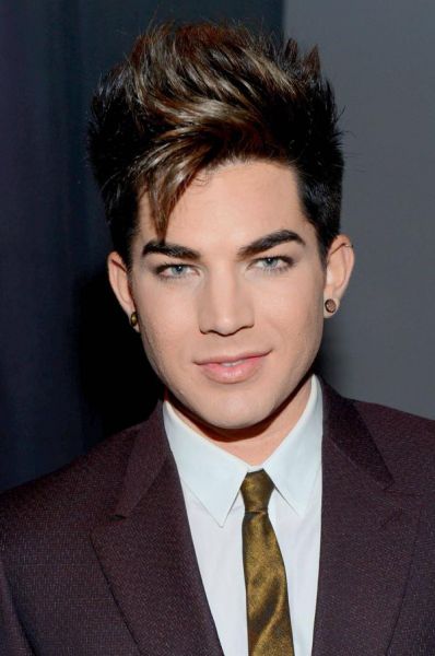 Créditos: Adam Lambert TV
