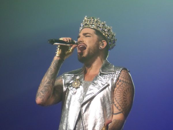 Créditos: @AdamsGlitter91
