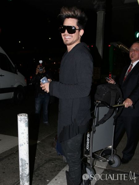 adam-lambert-LAX-12112012-09-675x900.jpg