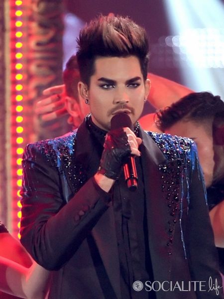 adam-lambert-divas-live-red-carpet-12172012-061-675x900.jpg