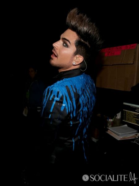 adam-lambert-divas-live-red-carpet-12172012-29-675x900.jpg