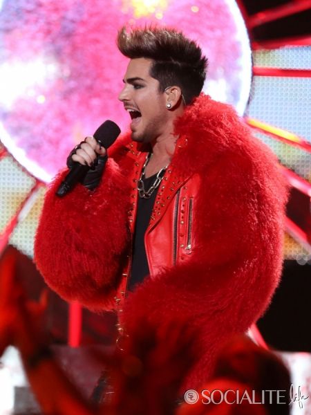 adam-lambert-divas-live-red-carpet-12172012-52-675x900.jpg