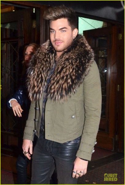 adam-lambert-fur-entrance-at-we-will-rock-you-show-02.jpg