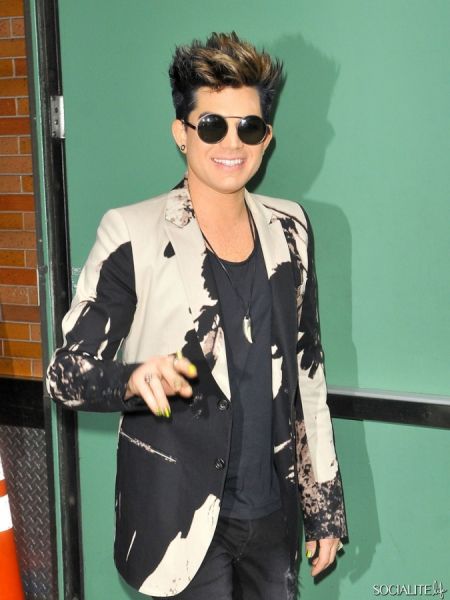 adam-lambert-good-morning-america-05142012-08-675x900.jpg