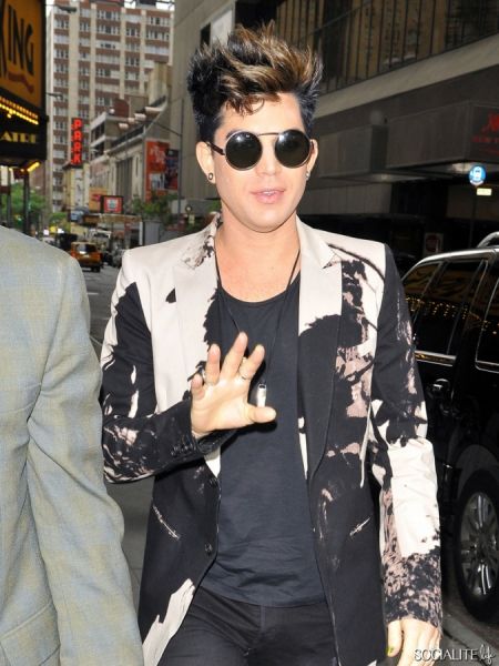 adam-lambert-good-morning-america-05142012-09-675x900.jpg