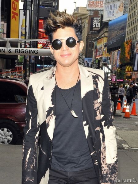 adam-lambert-good-morning-america-05142012-10-675x900.jpg