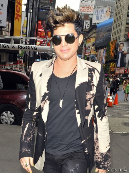 adam-lambert-good-morning-america-05142012-11-675x900.jpg