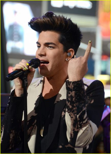 adam-lambert-good-morning-america-07.jpg