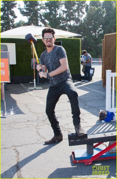 adam-lambert-hammer-time-at-just-jared-summer-kick-off-party-presented-by-mcdonalds-02.jpg