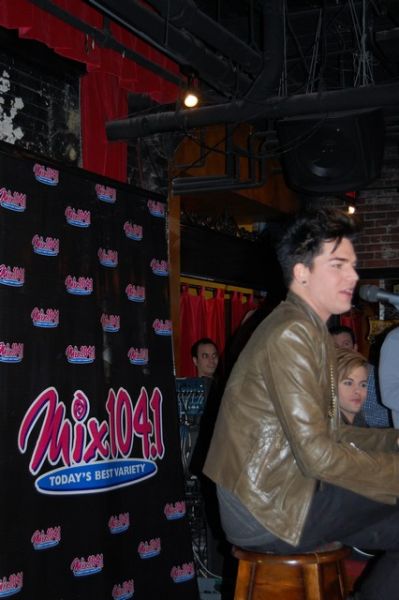 adam-lambert-in-the-mix-lounge-09.jpg