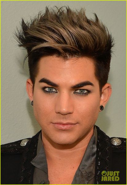 adam-lambert-live-in-the-vineyard-performance-02.jpg