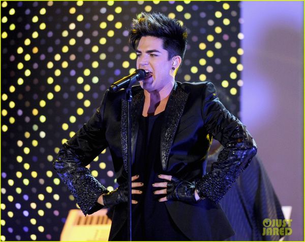 adam-lambert-logo-newnownext-awards-01.jpg