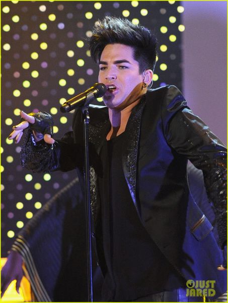 adam-lambert-logo-newnownext-awards-21.jpg