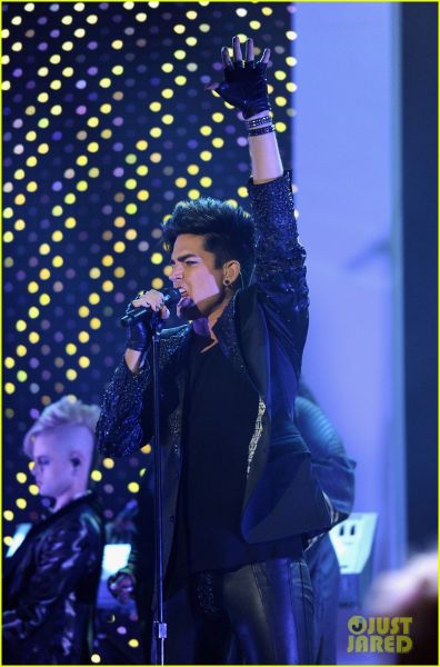 adam-lambert-logo-newnownext-awards-23.jpg