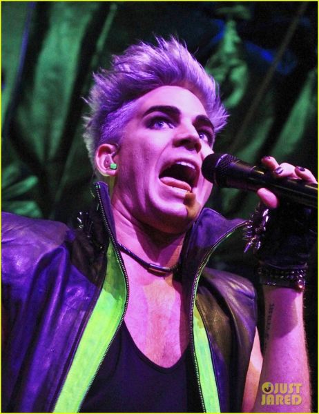 adam-lambert-matinee-labor-day-performance-02.jpg