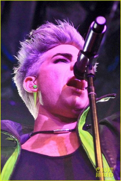 adam-lambert-matinee-labor-day-performance-08.jpg