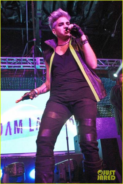 adam-lambert-matinee-labor-day-performance-11.jpg