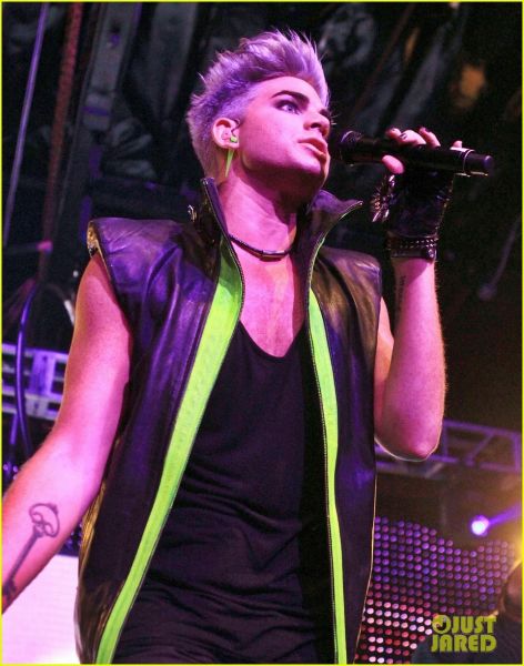 adam-lambert-matinee-labor-day-performance-14.jpg