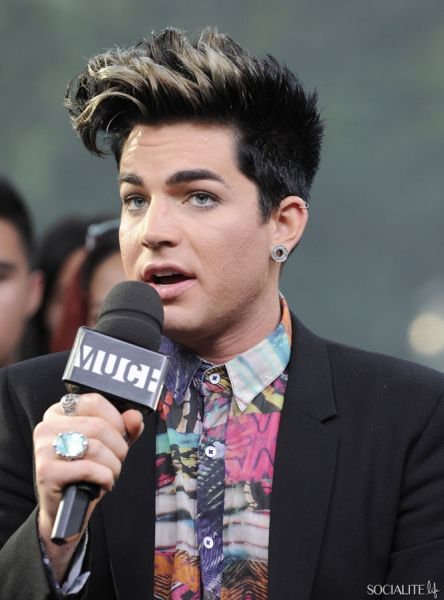 adam-lambert-muchmusic-live-05292012-03-667x900.jpg