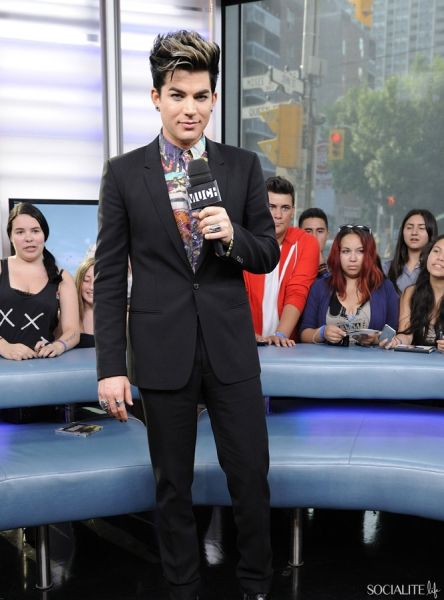 adam-lambert-muchmusic-live-05292012-10-667x900.jpg