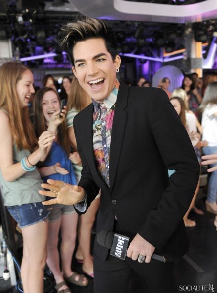 adam-lambert-muchmusic-live-05292012-23-667x900.jpg