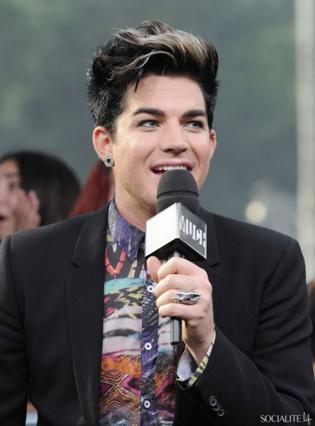 adam-lambert-muchmusic-live-05292012-24-667x900.jpg